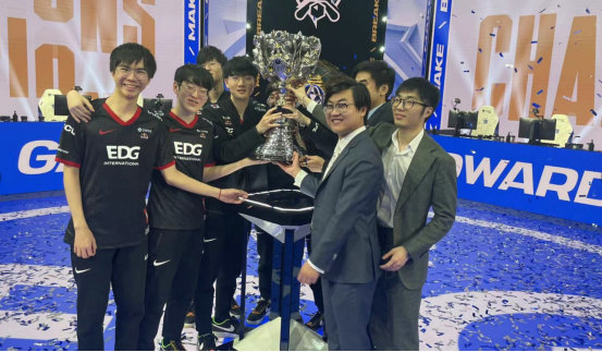 对埃因霍温 对埃因霍温