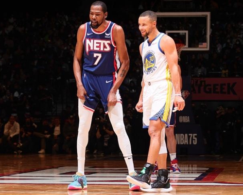 的不满更多 的不满更多